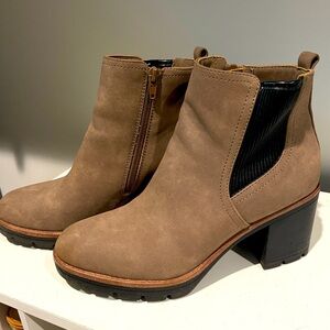 Naturalizer Taupe Platform Bootie